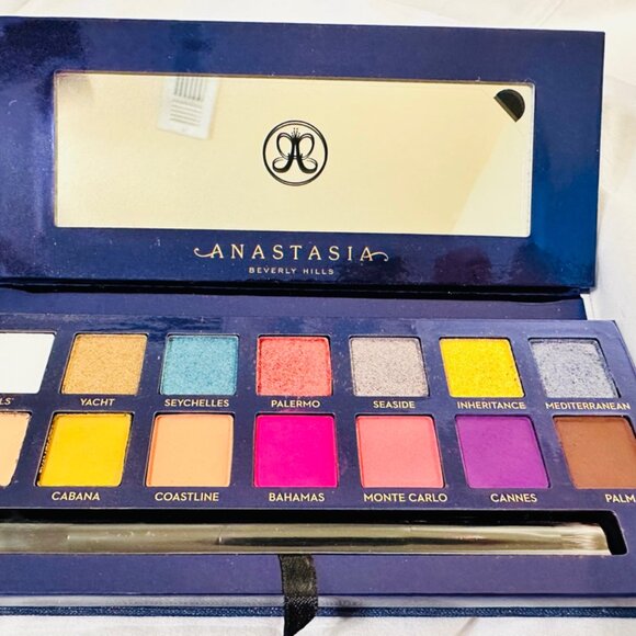 Riviera Anastasia Beverly Hills Eye Color Palette - Picture 2 of 5